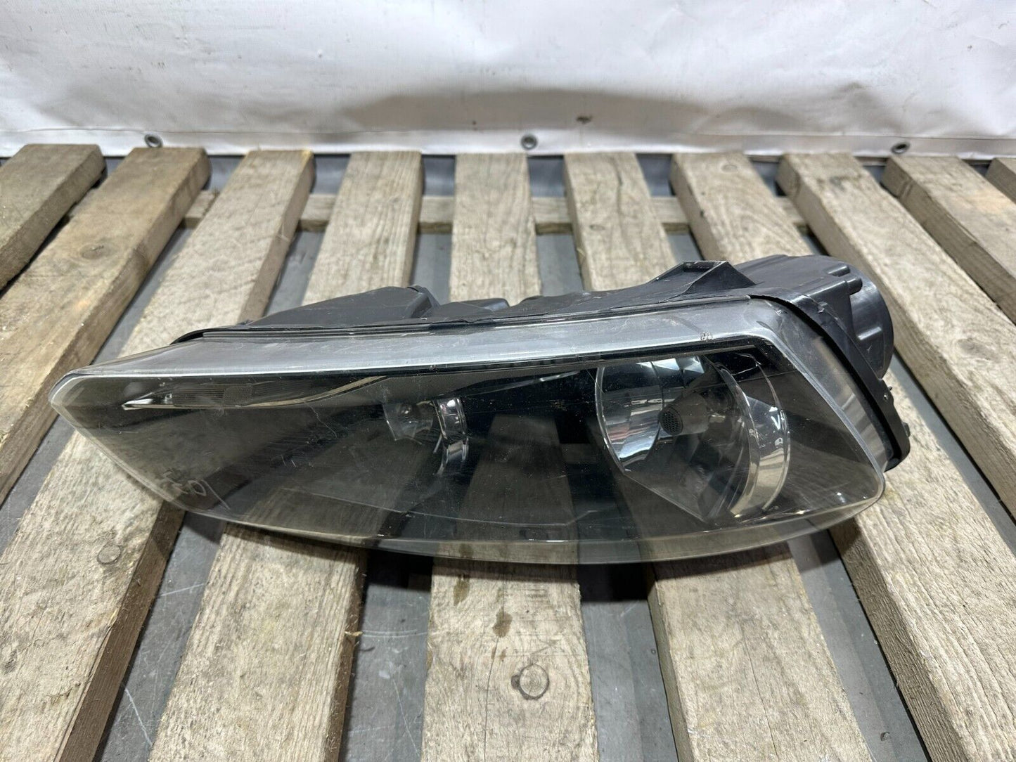 VOLKSWAGEN POLO MK8 2009-2014 FRONT RIGHT HEADLIGHT P/N:6R2941008F