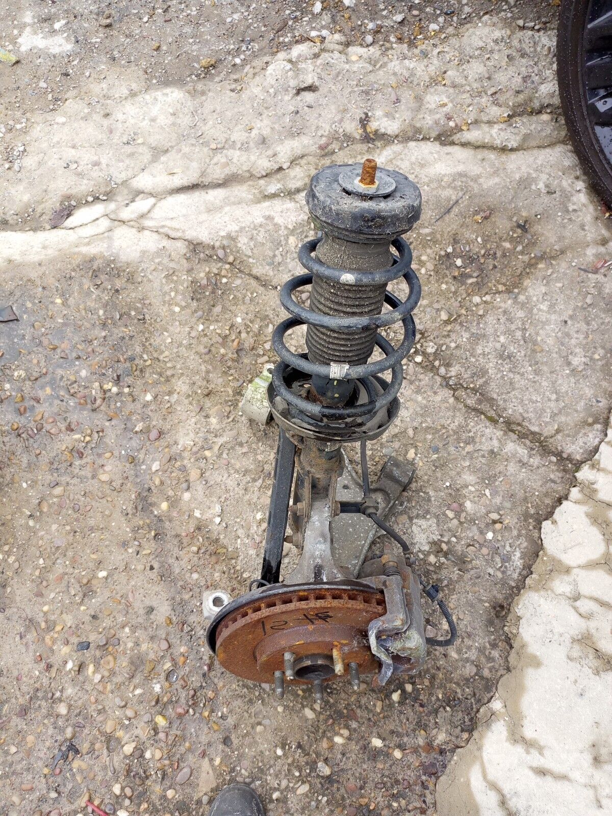 VAUXHALL INSIGNIA 2.0 FRONT SUSPENSION LEG HUB SHOCK ABSORBER RIGHT DRIVER SIDE