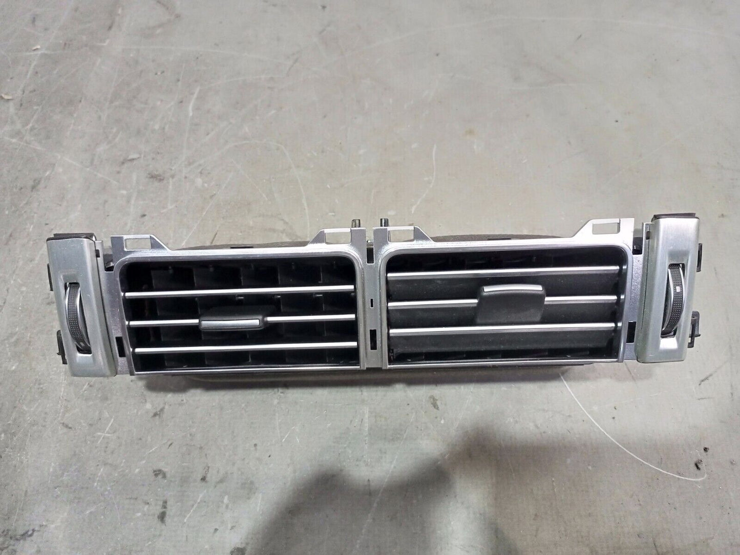 RANGE ROVER SPORT L494 L405 AIR VENT SURROUND VENT P/N:CK52-01820-A