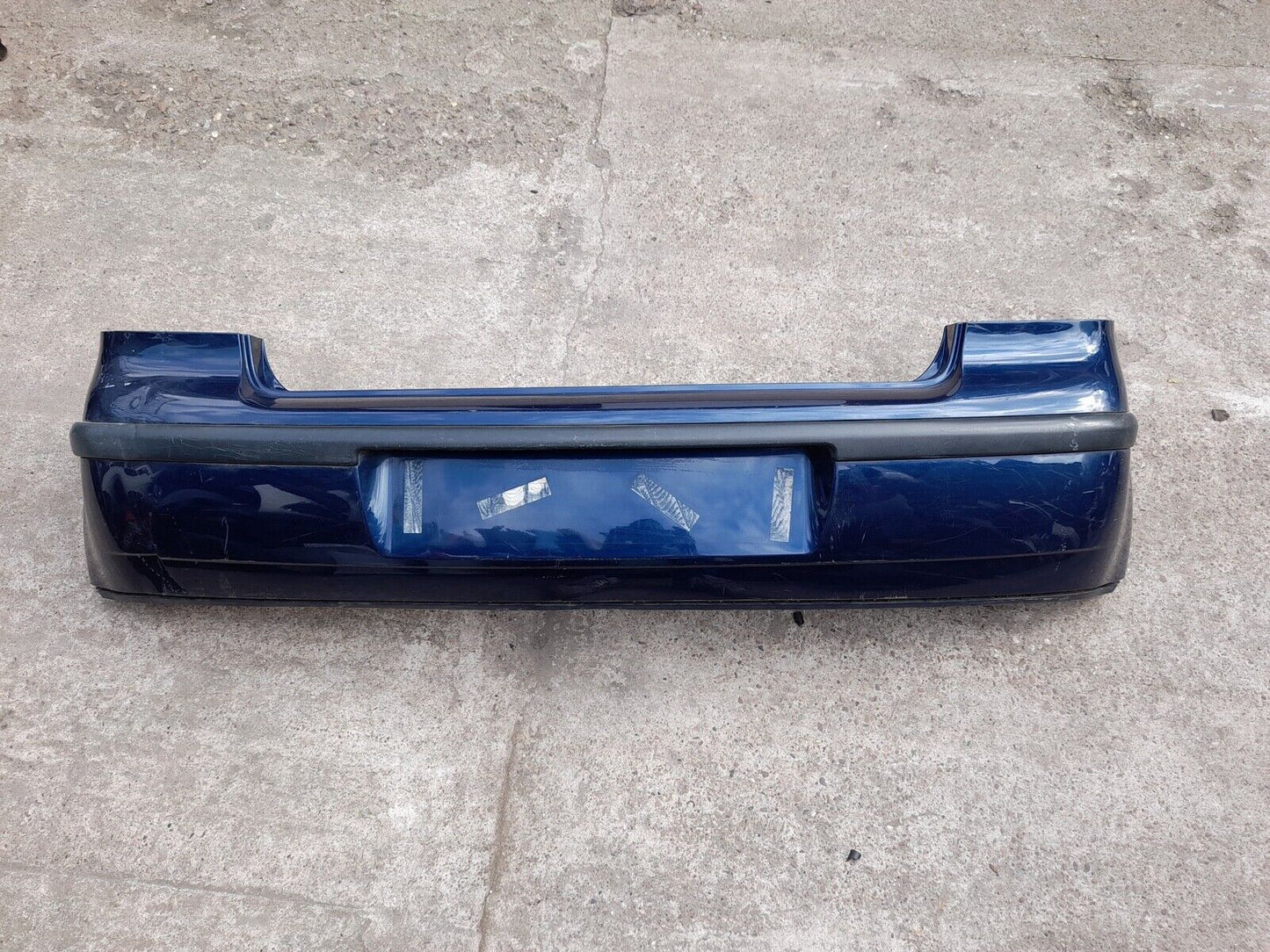 GENUINE VOLKSWAGEN POLO MK4 2002-2009 REAR BUMPER IN BLUE (9N3)