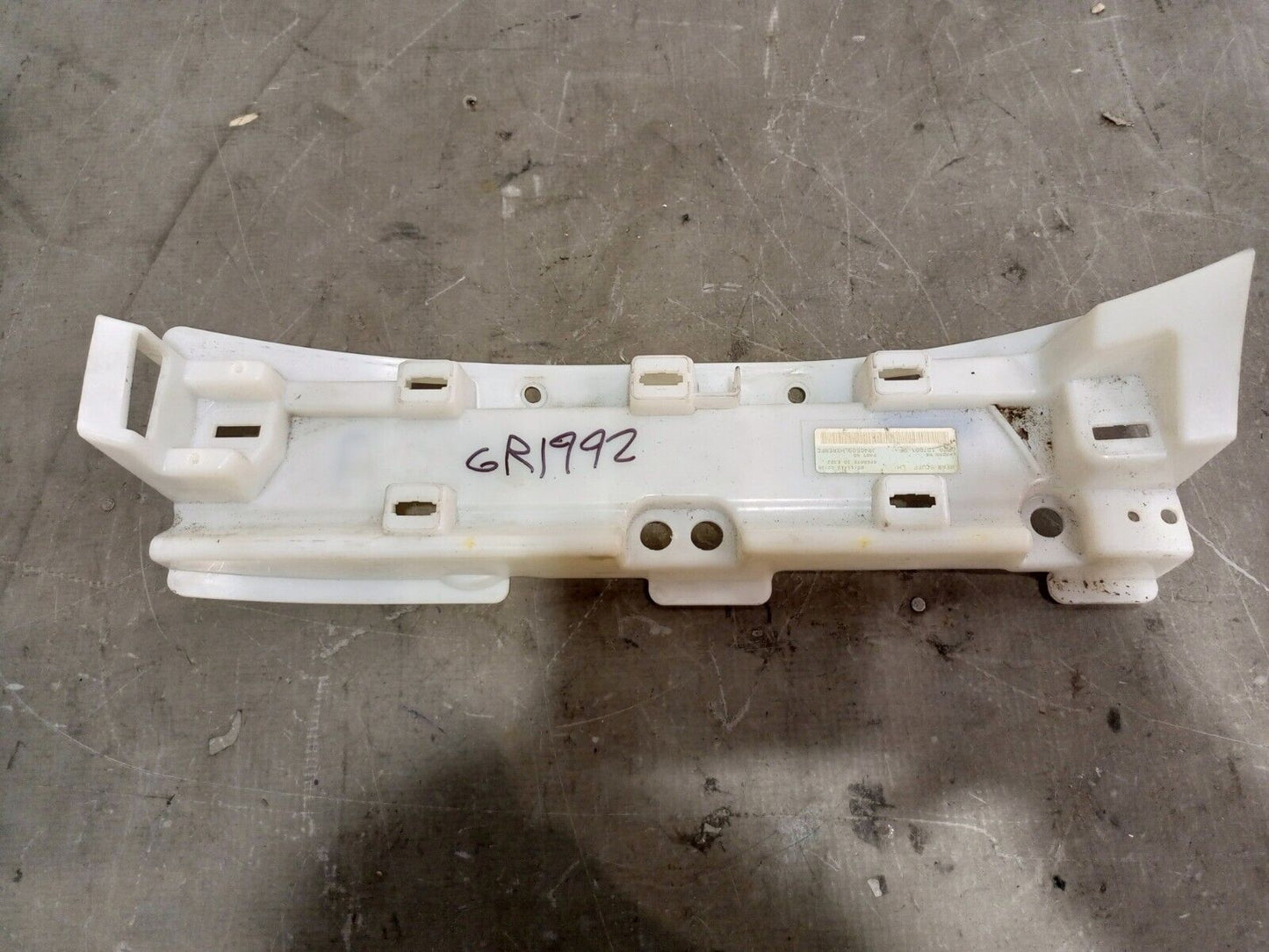 RANGE ROVER SPORT 2013-2017 REAR LEFT SKIRT HOLDING BRACKET P/N:CPLA107B01BF