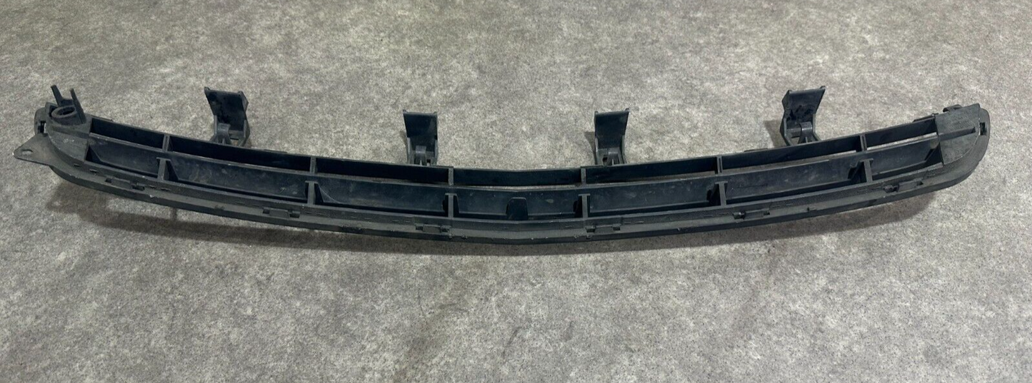 Vauxhall Insignia 2013-2017 Front Bumper Lower Grill; P/N: 906200046