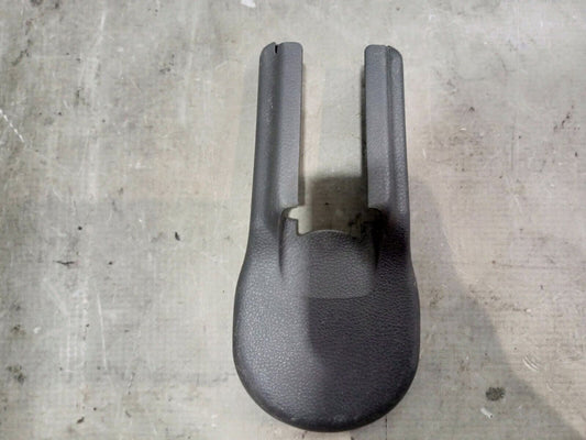 HONDA CIVIC FRONT RIGHT HAND INNER SEAT RAIL BOLT COVER P/N:SMR7