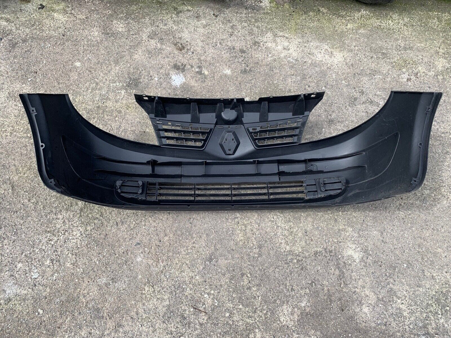 RENAULT SCENIC 2002-2007 FRONT BUMPER