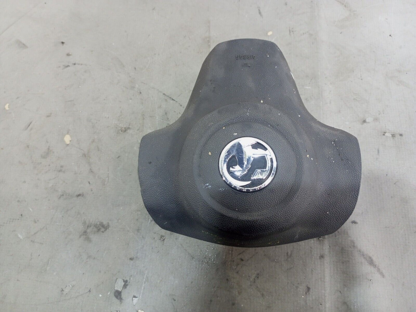 VAUXHALL CORSA 2006-2014 RIGHT SIDE STEERING WHEEL AIRBAG P/N:13369480