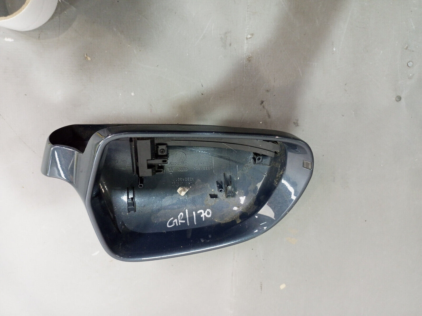 AUDI A4 2009-2012 RIGHT DRIVER SIDE VIEW MIRROR COVER P/N:8T0857527D