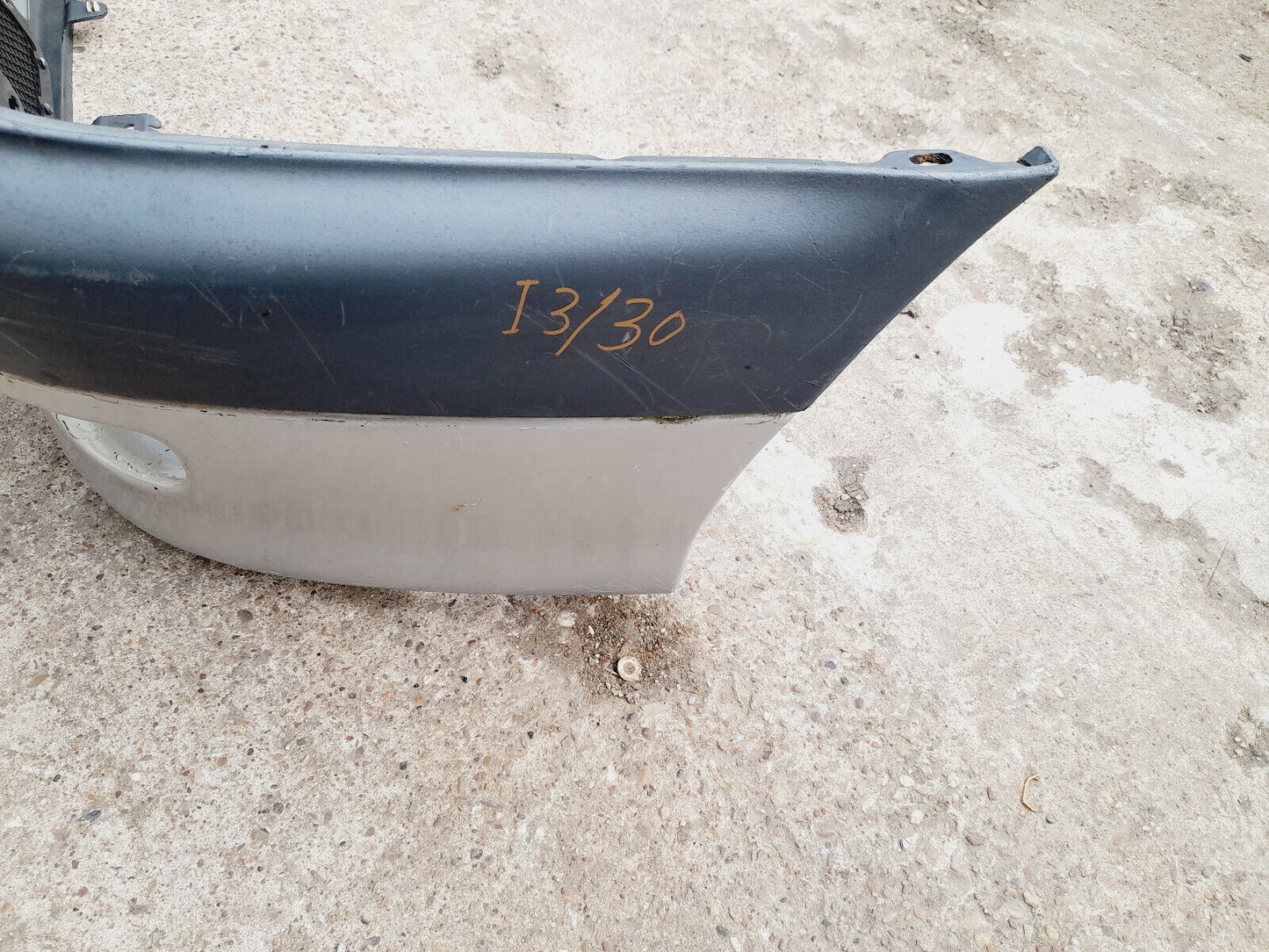 GENUINE TOYOTA AVENSIS 2000 FRONT BUMPER PN:5211905070