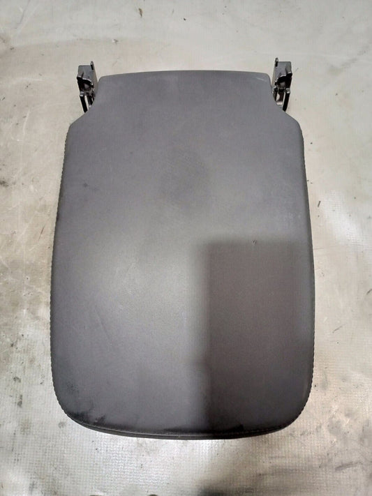 RANGE ROVER FRONT CENTER CONSOLE ARMREST HAND SUPPORT COVER P/N:JK52-K14181-A