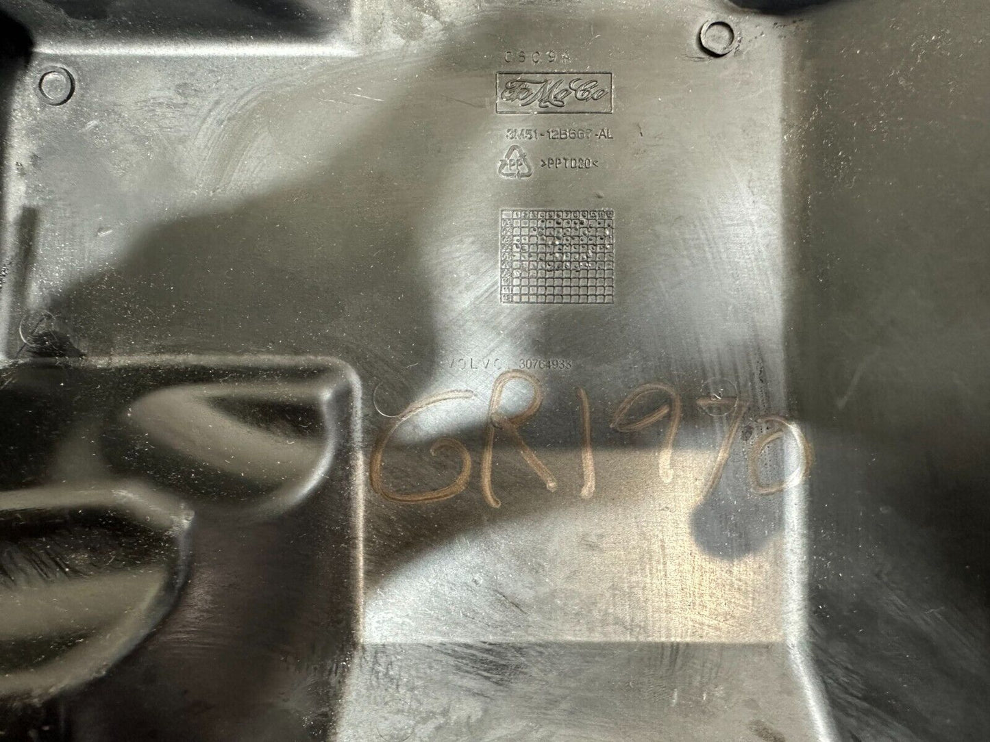 VOLVO S40 V40 V50 C30 Cover (2007 - 2013); P/N: 30769433