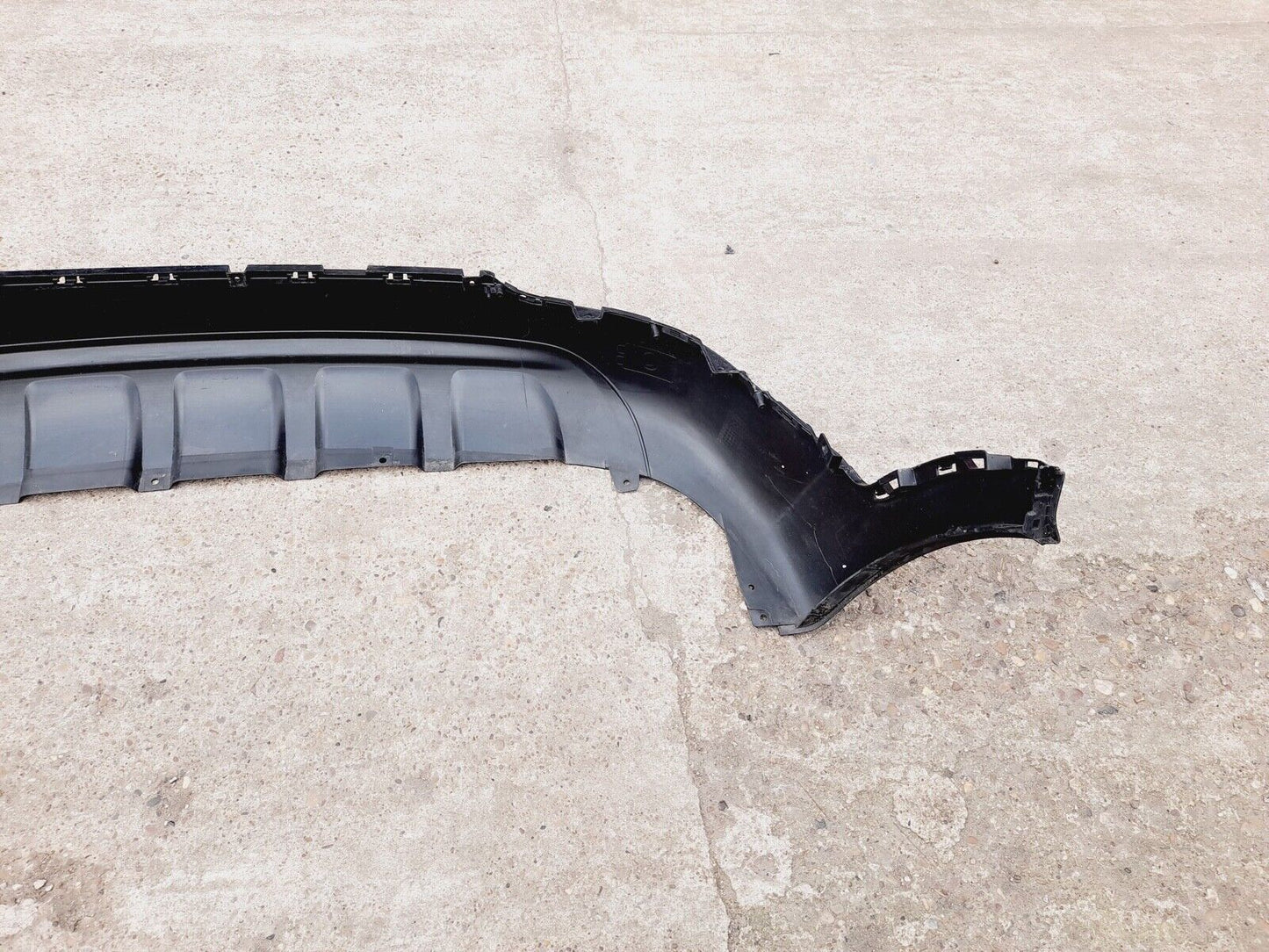 GENUINE KIA SPORTAGE 2015-2018 REAR BUMPER & DIFFUSER P/N:86612-F1000