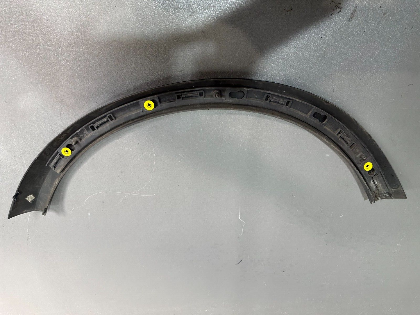 VOLVO C30 2007-2009 REAR LEFT WHEEL ARCH TRIM; P/N: 30779140