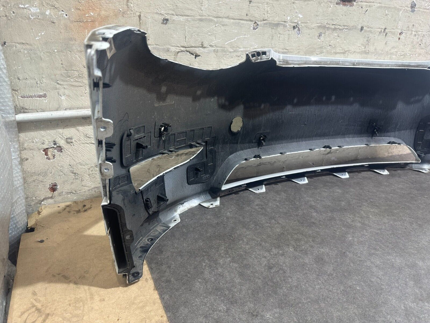 TESLA MODEL Y FRONT BUMPER 2021 2022 2023 PART NUMBER 1540101-05-C *ML4C