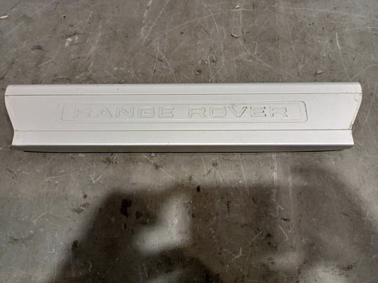 RANGE ROVER L405 FRONT LEFT DOOR SILL PLATE P/N:CPLA-13201-AD