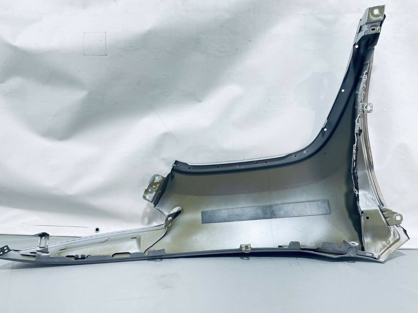 Genuine Jeep Cherokee 2018-2022 Front Wing Passenger Side Left Aluminium