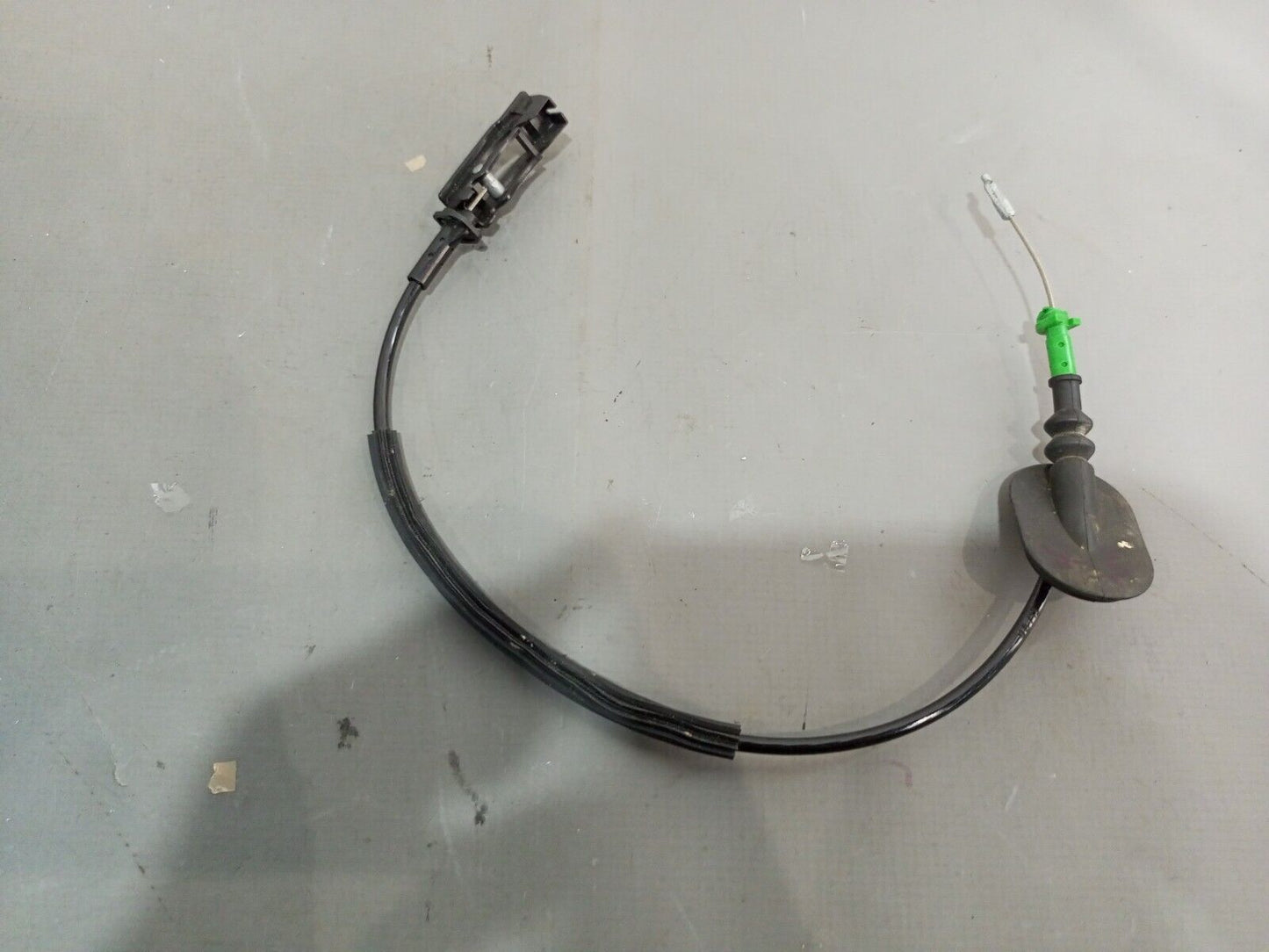 GENUINE 2015 FORD FIESTA REAR DOOR CABLE 8A61A218A00BD