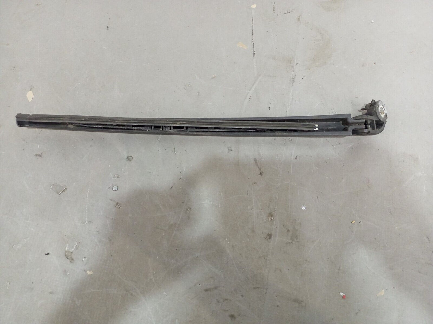 AUDI A3 8P 2004-2008 REAR WIPER ARM P/N:180350