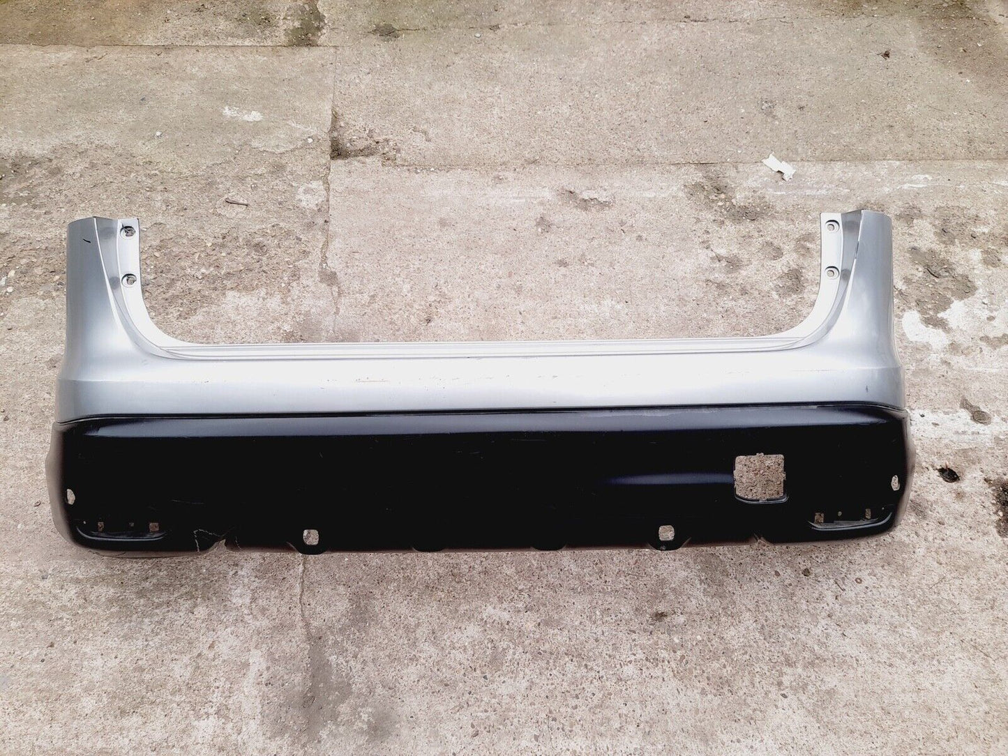 GENUINE NISSAN QASHQAI MK2 2014-2016 REAR BUMPER IN SILVER P/N:850224EA0H