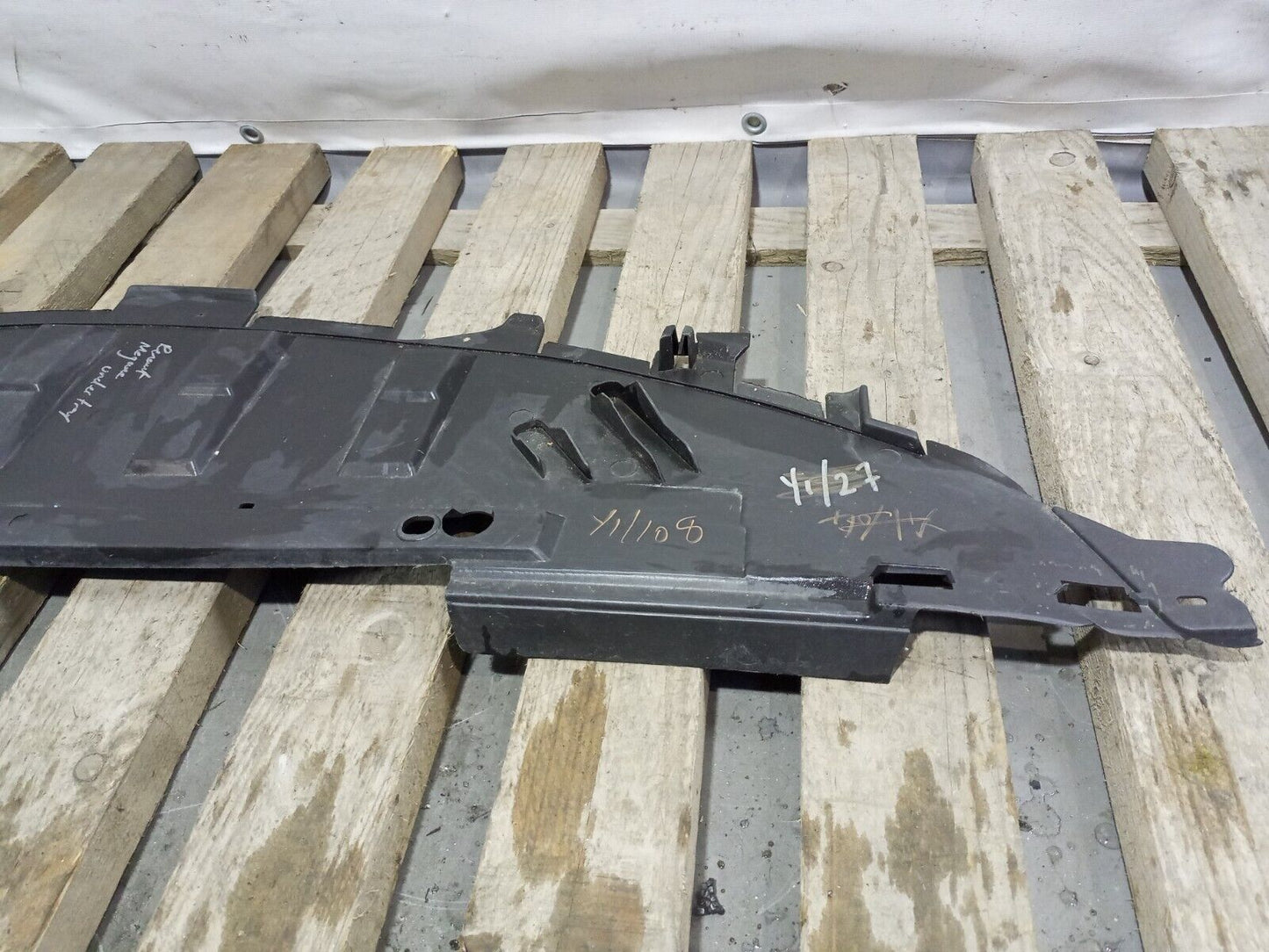 RENAULT MEGANE FRONT BUMPER UNDER TRAY