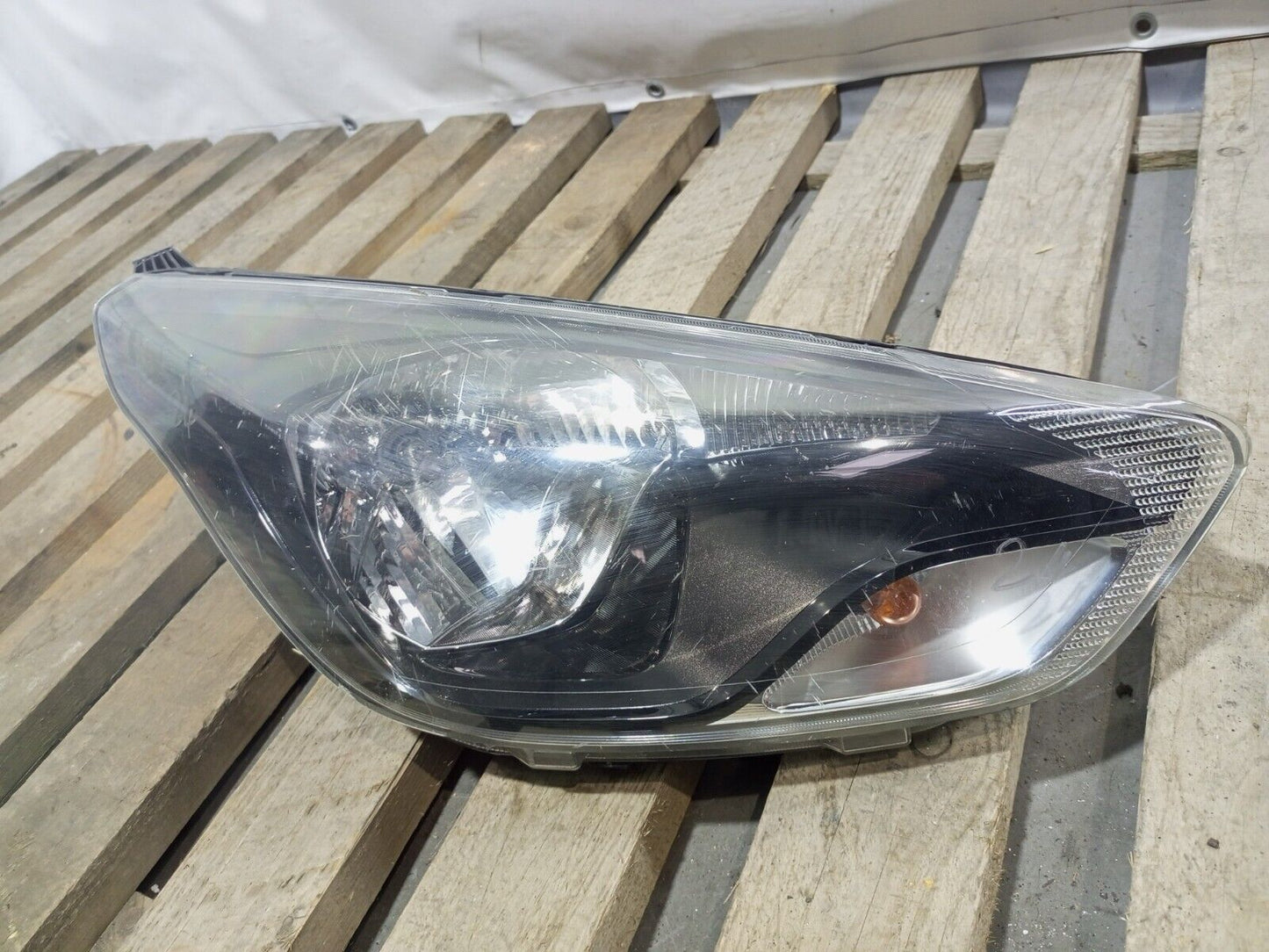 FORD KA 2016-2018 FRONT RIGHT SIDE HEADLIGHT P/N:G1B513W029DD